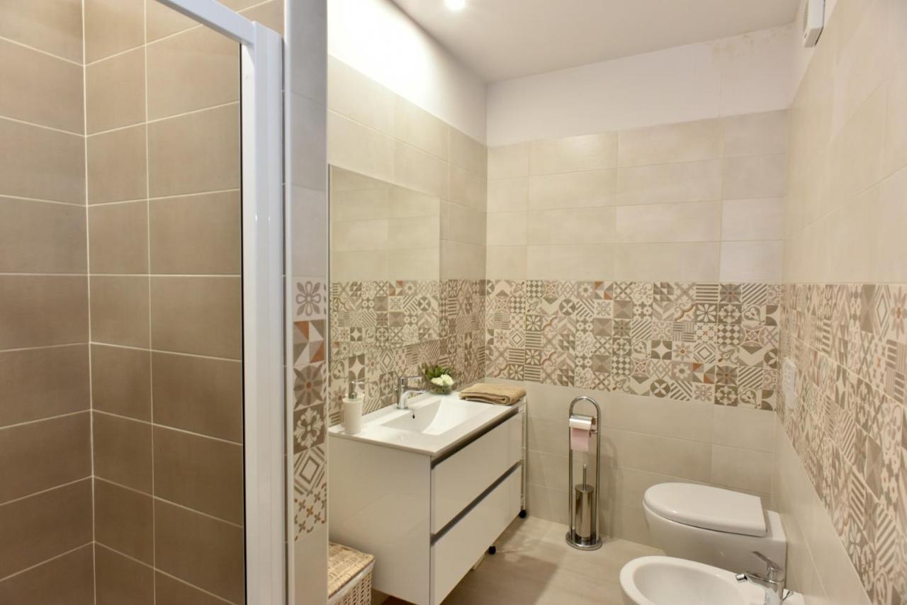 Casa Sissi Apartment Riva di Solto Exterior photo